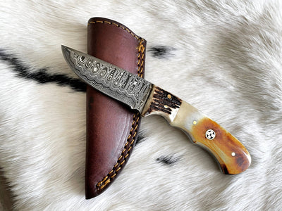 Damascus Steel Burnt bone & Walnut Hunting Knife - Mulberry Market Designs