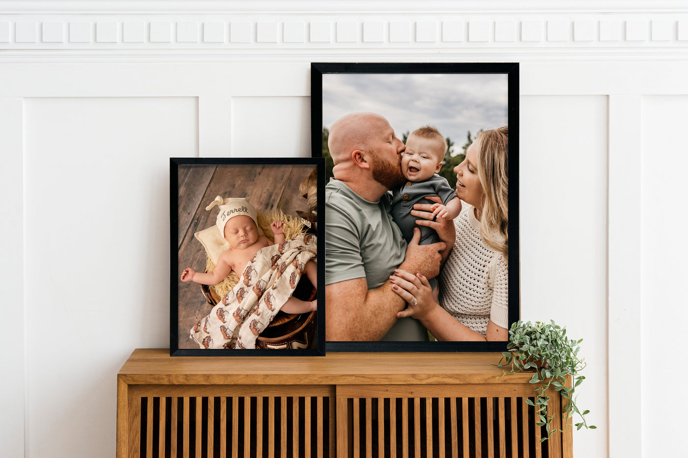 Custom Wood Wall Framed Photos | Family Picture Sign - Mulberry Market Designs